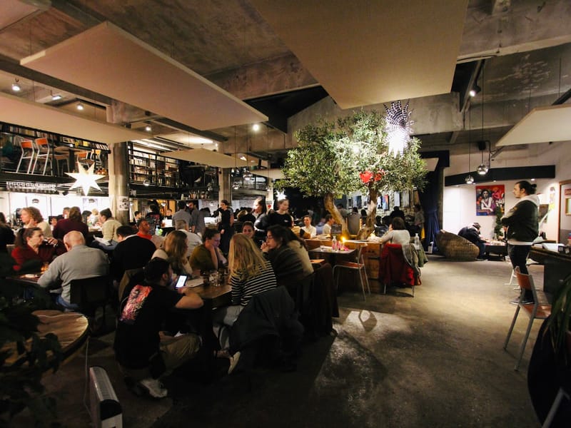 Le Gazette Café