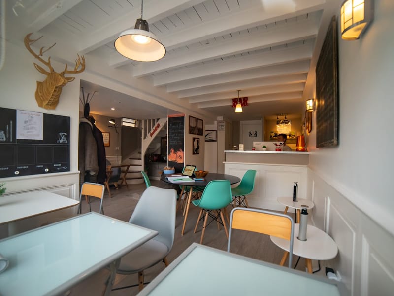 Pouce Café